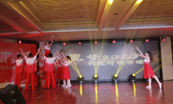 17踏歌逐梦.jpg 17踏歌逐梦.jpg