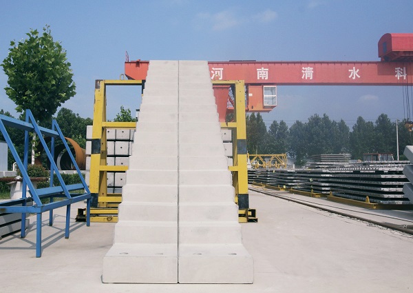 13预应力楼梯.jpg 13预应力楼梯.jpg