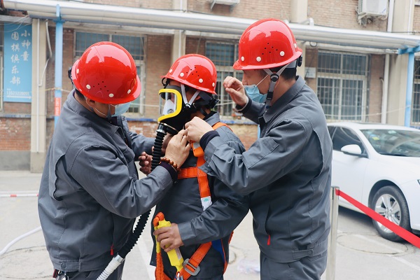 实操模拟演练现场1.jpg 实操模拟演练现场1.jpg