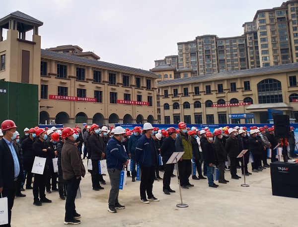 观摩会现场.jpg 观摩会现场.jpg