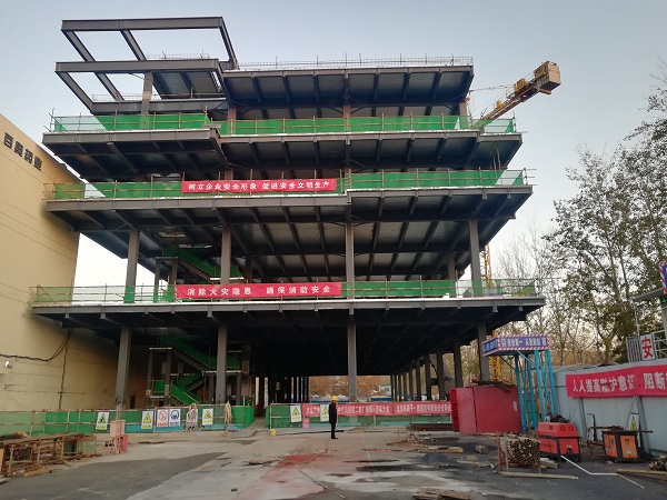 北京百奥药业有限责任公司新建二期生产厂房项目结顶现场.jpg 北京百奥药业有限责任公司新建二期生产厂房项目结顶现场.jpg