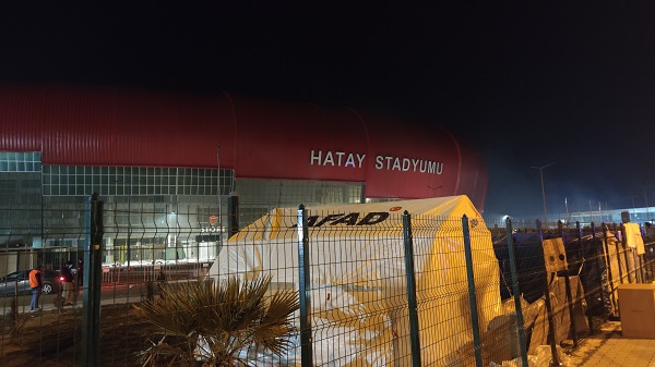 5到达救援队驻扎地哈塔伊体育场.jpg 5到达救援队驻扎地哈塔伊体育场.jpg