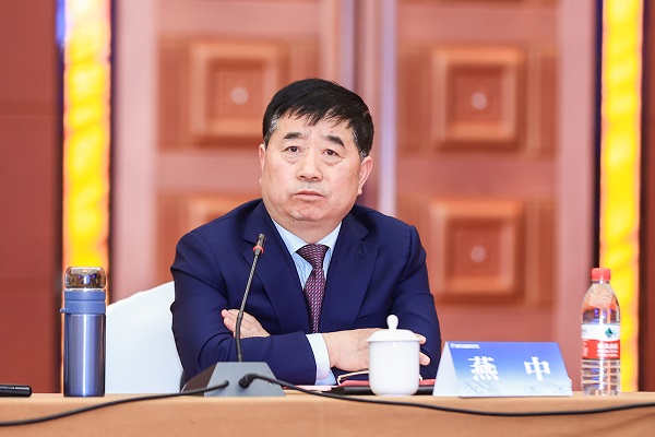 开元网页版副总经理燕中主持会议.jpg 开元网页版副总经理燕中主持会议.jpg